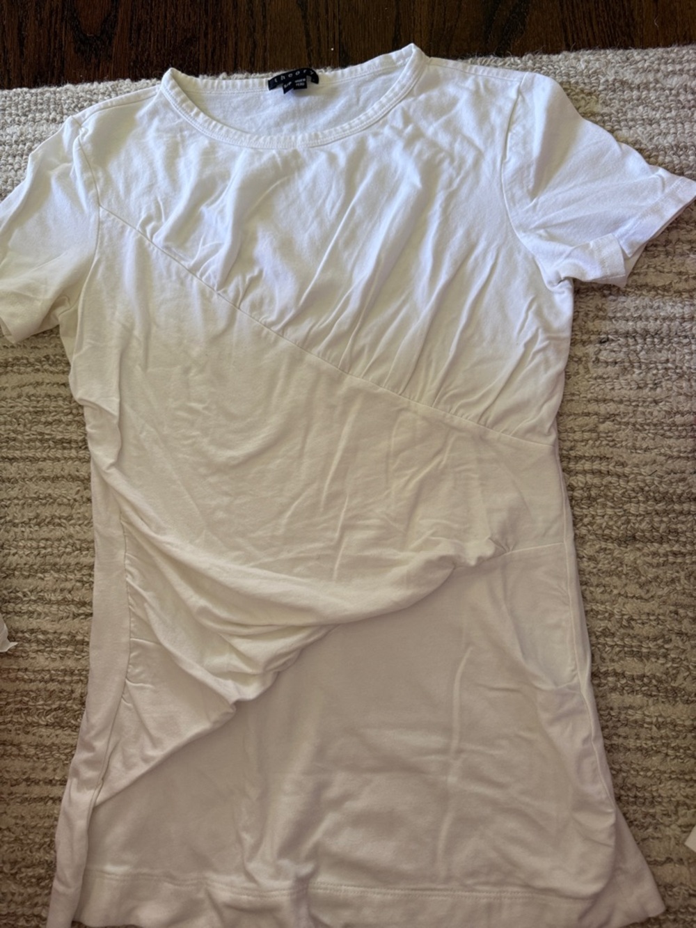 Theory White Short Sleeve Twist Front Tee